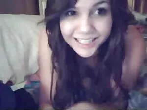HUNT4K. Chica joven  ...